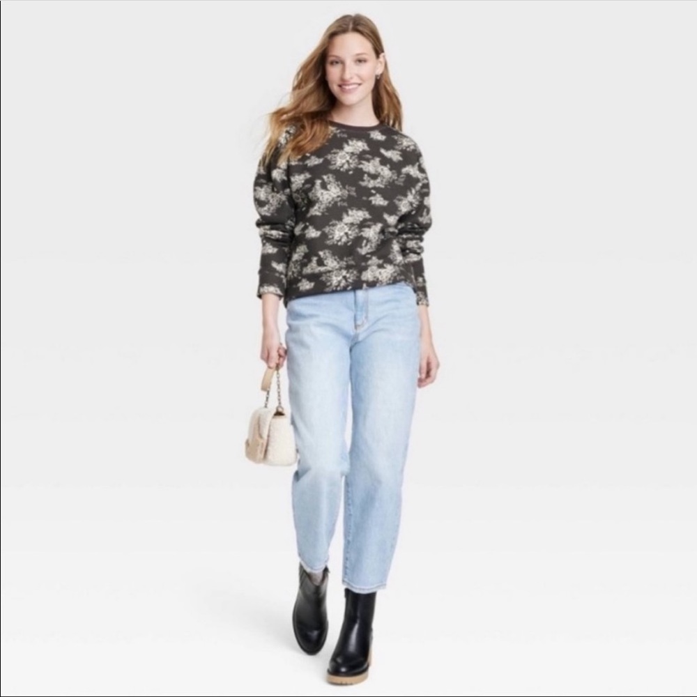 Universal Thread Sweatshirt Grey Toile Rabbit